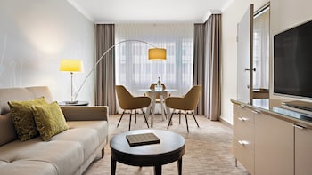 Suite, 2 Twin Beds