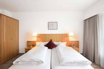 Standard Room, 1 Double Bed
