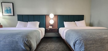 Room, 2 Queen Beds, Non Smoking