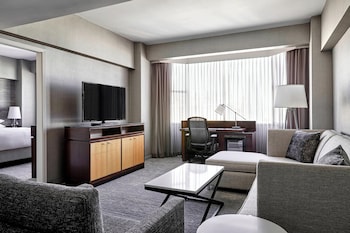 Suite, 1 King Bed with Sofa bed, Bay View
