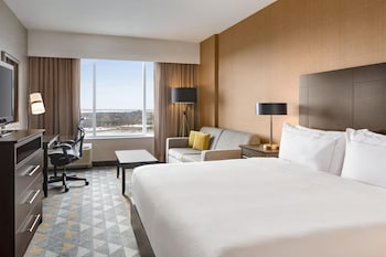 Studio Suite, 1 King Bed, Kitchenette