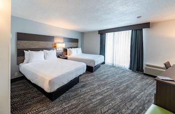Standard Room, 2 Queen Beds, Non Smoking, Refrigerator & Microwave (Walk-in Shower)