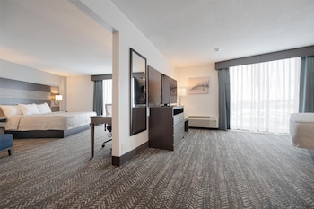 Suite, Multiple Beds, Non Smoking, Kitchenette (Walk-in Shower)