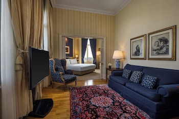 Suite, 1 King Bed (Rembrandt)
