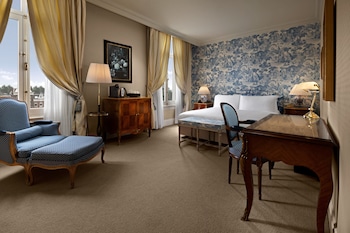 Premium Room, 1 King Bed, River View