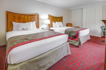 Standard Room, 2 Queen Beds, Non Smoking