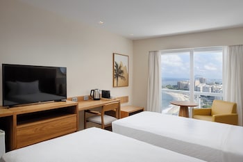 Deluxe Room, Partial Ocean View