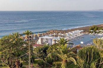 Family Room, 1 King Bed with Sofa bed, Sea View (Balcony)