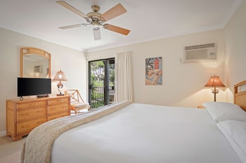 Suite, 2 Queen Beds, Garden View