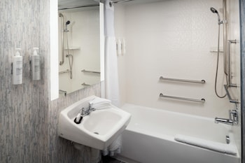Suite, 2 Double Beds, Accessible, Microwave (Mobility and Hearing)