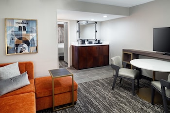 Suite, 2 Double Beds, Accessible, Microwave (Mobility and Hearing)