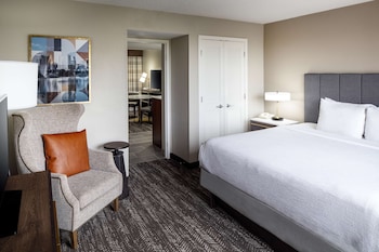 1 King Bed Suite Lake view