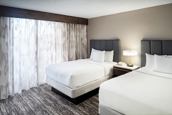 Suite, Multiple Beds, Microwave, Lake View