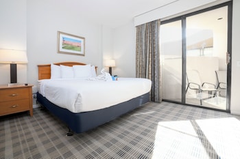 Condo, 2 Bedrooms, Kitchen