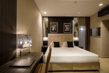 Standard Double Room (Via delle Carrozze 42)