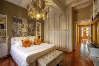 Ambassador Apartament (Via Mario De' Fiori 59/A)