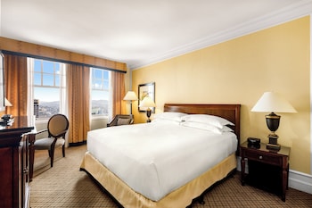Classic Room, 1 King Bed, City View