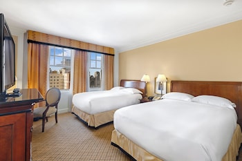 Classic Room, 2 Double Beds, Roll-in Shower (Mobility)