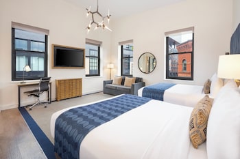 Suite, 2 Queen Beds