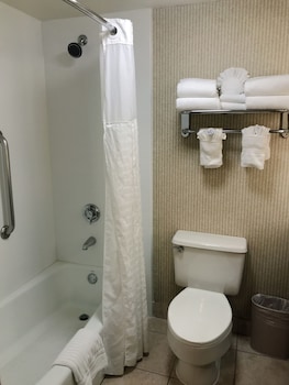 Standard Room, 2 Queen Beds, Top Floors, Non Smoking