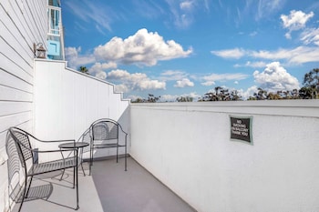 Suite, 2 Queen Beds, Non Smoking, Balcony