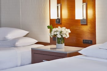 Room, 2 Double Beds, Accessible, Bathtub