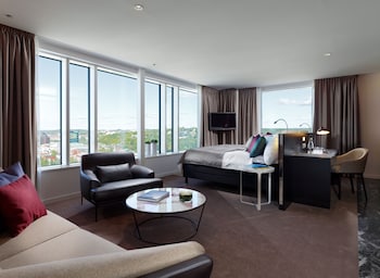 Upper House Deluxe Room (Free Spa Access)