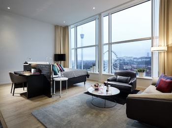 Upper House Suite Deluxe (Free Spa Access, check-in age is 25)