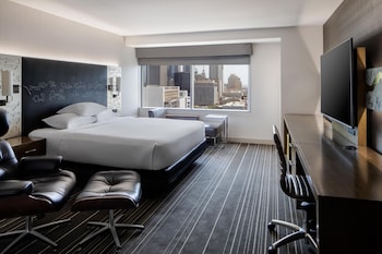 Room, 1 King Bed, City View