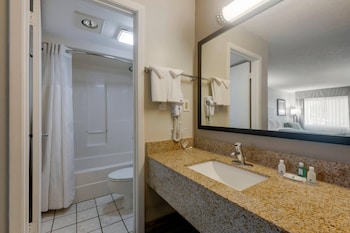 Standard Room, 2 Queen Beds, Non Smoking