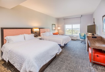Two Queen Beds, Inland View, No Balcony, Non-Smoking