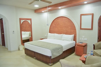 Deluxe Room, 1 King Bed