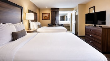 Suite, Multiple Beds, Non Smoking, Refrigerator & Microwave