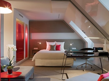 Junior Suite, 1 Queen Bed