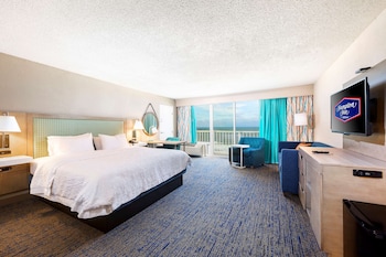 Premium Room, 1 King Bed with Sofa bed, Balcony, Oceanfront