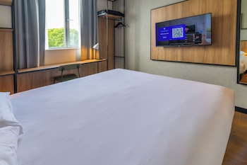Premium Room (Recently renovated)