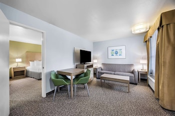 Suite, 1 King Bed, Non Smoking, Jetted Tub
