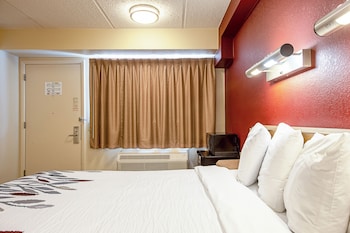 Deluxe Room, 1 King Bed, Accessible (Roll-In Shower, Smoke Free)