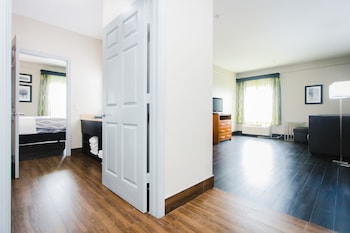 Family Single Room