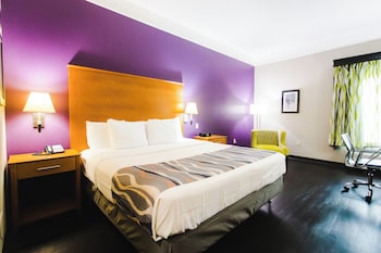 Deluxe Single Room