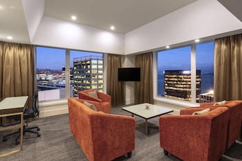 King Suite with Harbour View