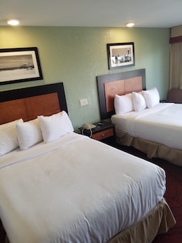 Standard Room, 2 Double Beds, Non Smoking