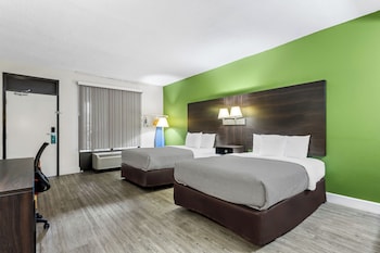 Standard Room, 2 Double Beds, Smoking
