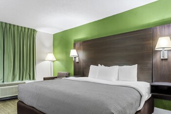 Standard Room, 1 King Bed, Non Smoking