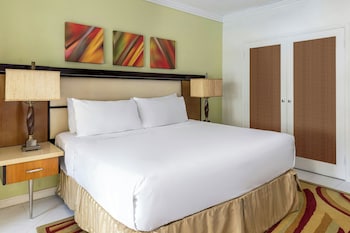 Pool Garden View Room, Guest room