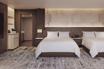 Junior Suite, 2 Queen Beds