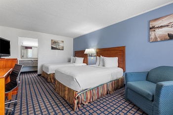 Standard Room, 2 Double Beds, Smoking, Refrigerator & Microwave