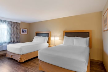 Standard Room, 2 Queen Beds, Accessible, Bathtub