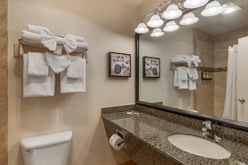 Standard Room, 2 Queen Beds, Refrigerator & Microwave, Mountain View (Pet Friendly)