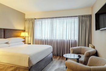 Classic Room, 1 Queen Bed (Pool Access)